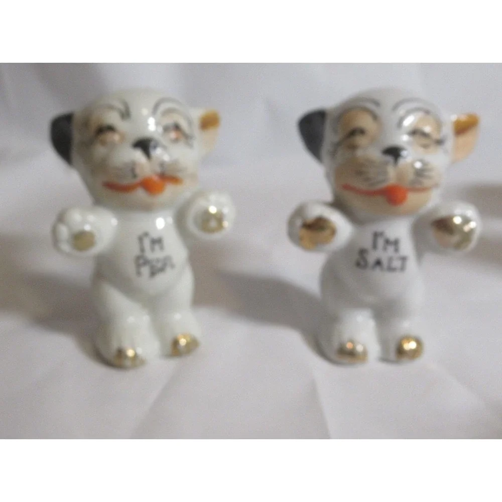 1930's Vintage Salt & Pepper Shakers 